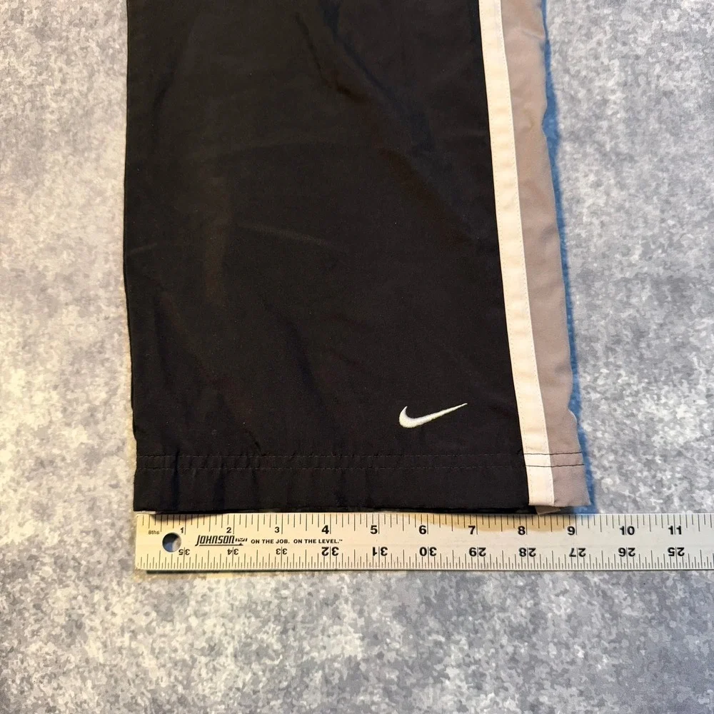 Nike kids black